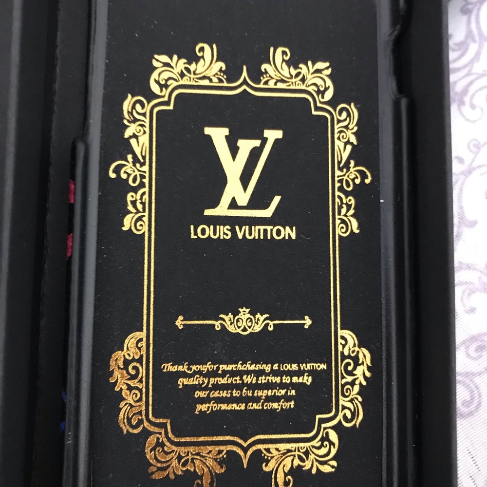 Louie Vuitton Iphone case !!!! - Picture 4 of 5
